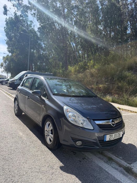 Vende - Carro Opel Corsa 2010 - 80.000KM