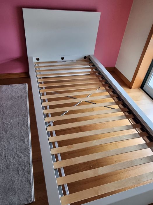 Cama de solteiro 200x90 cm