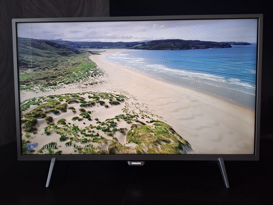 Телевізор Philips 32"  Smart TV Full HD