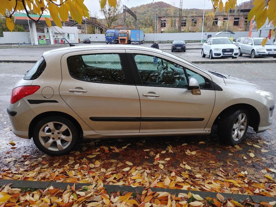 Peugeot (Пежо) 308