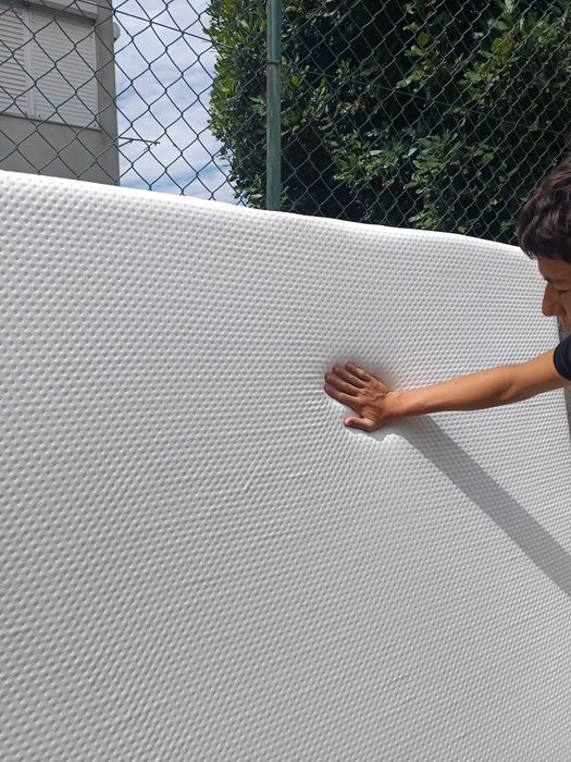 Colchão Casal Emma Ede – Excelente Qualidade, Semi Novo