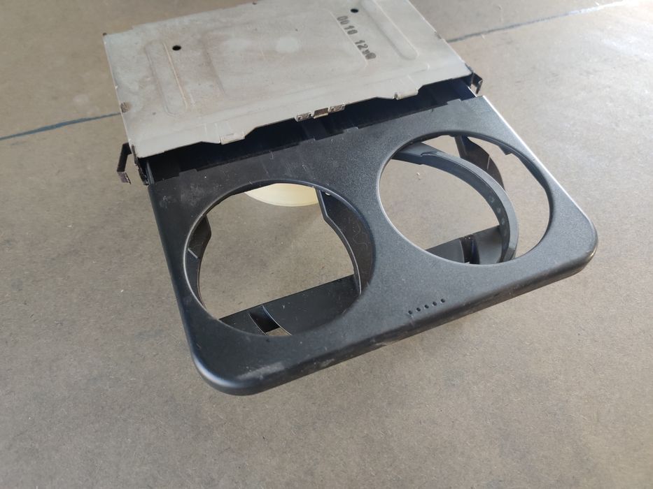 golf 4 uchwyt na napoje cupholder