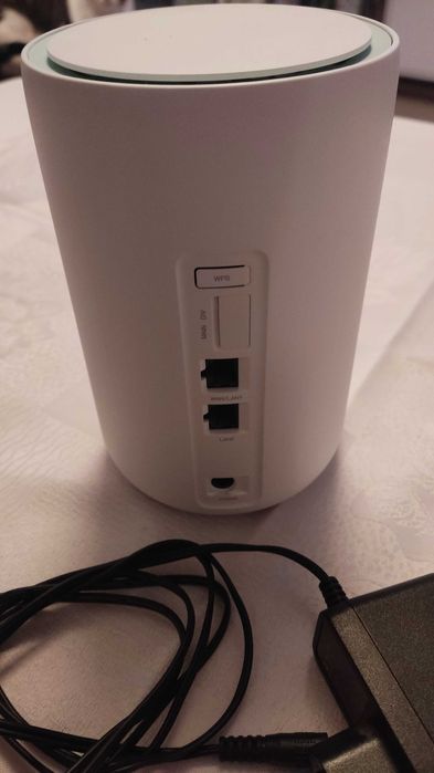 Router na kartę SIM TCL LinkHub HH130VM LTE