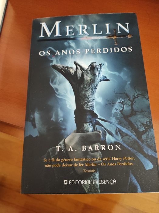 Livro Merlin Os Anos Perdidos