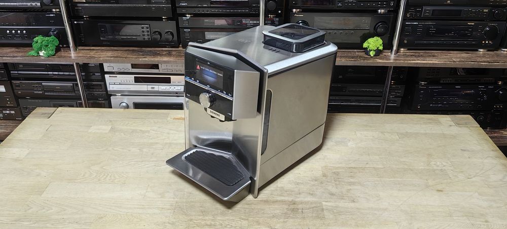 Кавова машина Siemens EQ.9 s500
