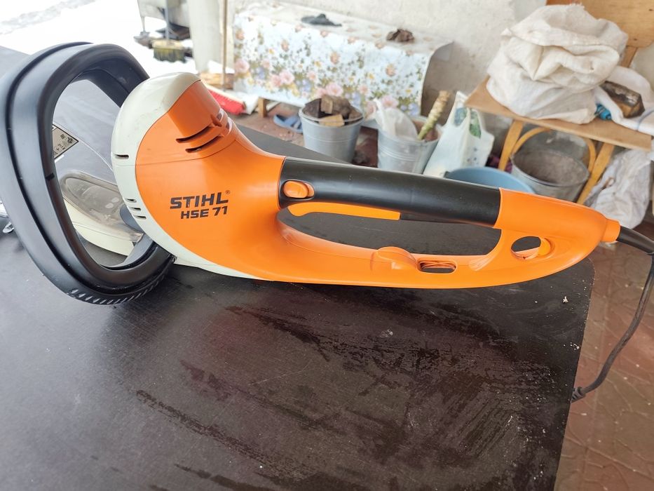 Кущоріз stihl hse 71