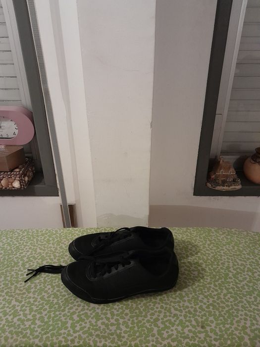 Vendo Sapatilhas de Senhora DECATHLON muito bonitas como novas