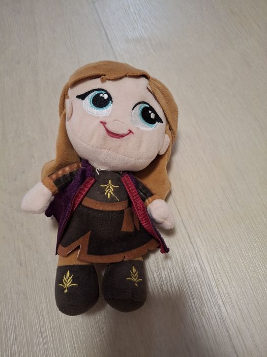 Игрушка кукла Анна