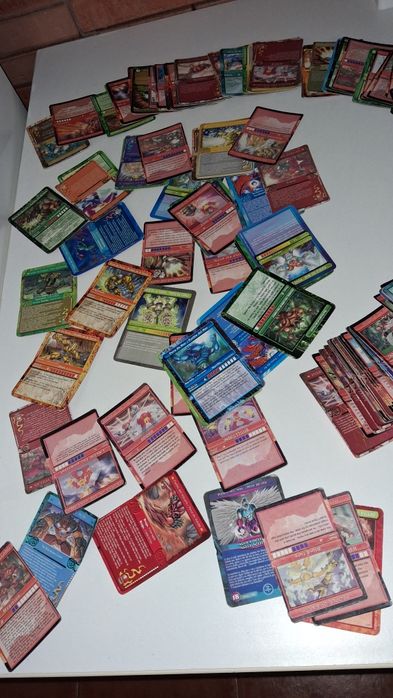 Cartas gormiti sao 311 cartas ja têm alguns anos