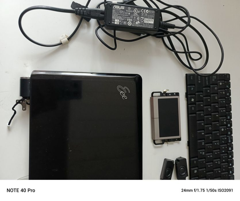 Asus eee PC 1000HD części zamienne.