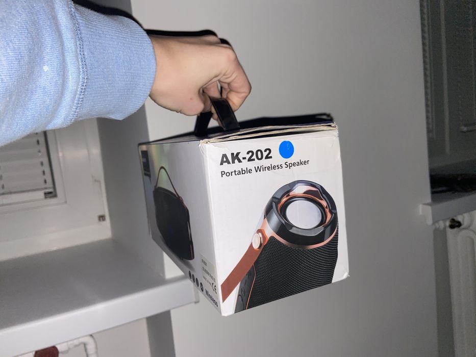 Głośnik bluetooth bezprzewodowy android ios swiatla led impreza