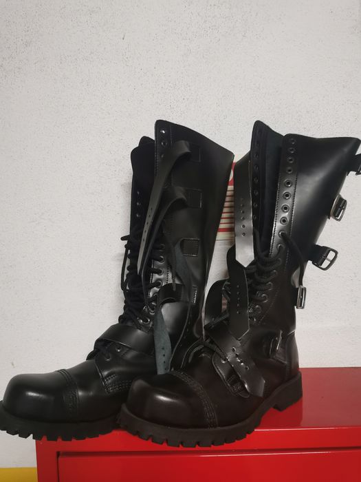 Botas Underground UK Size 8