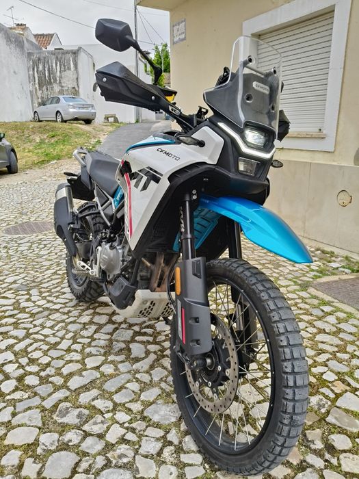Cf MOTO 450MT, como nova