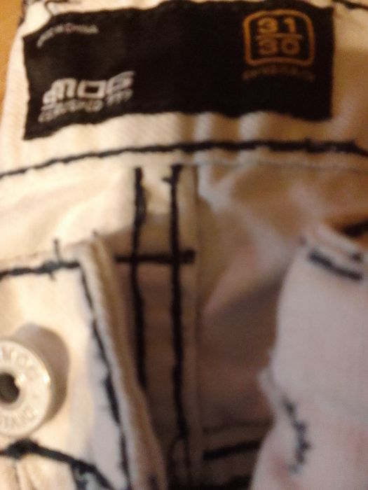 Spodnie białe jeans markowe  New Yorker