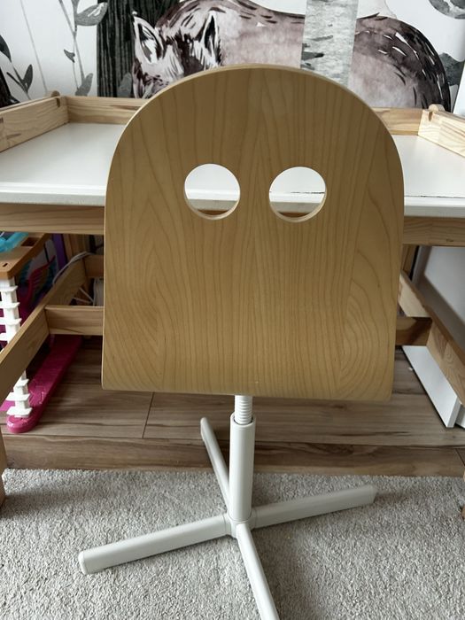 Biurko FLISAT z krzesłem