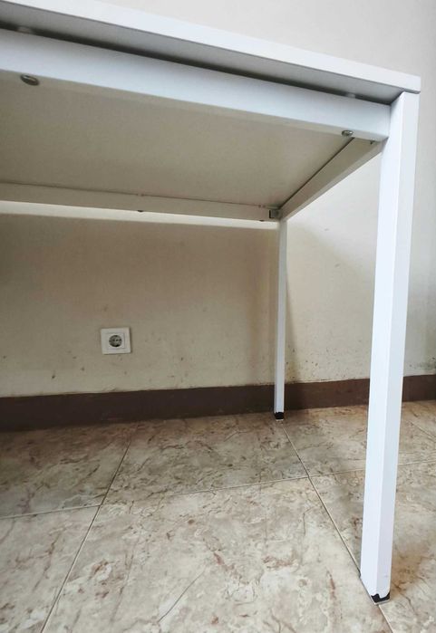Mesa IKEA MELLTORP — Branca — 125 × 75 cm