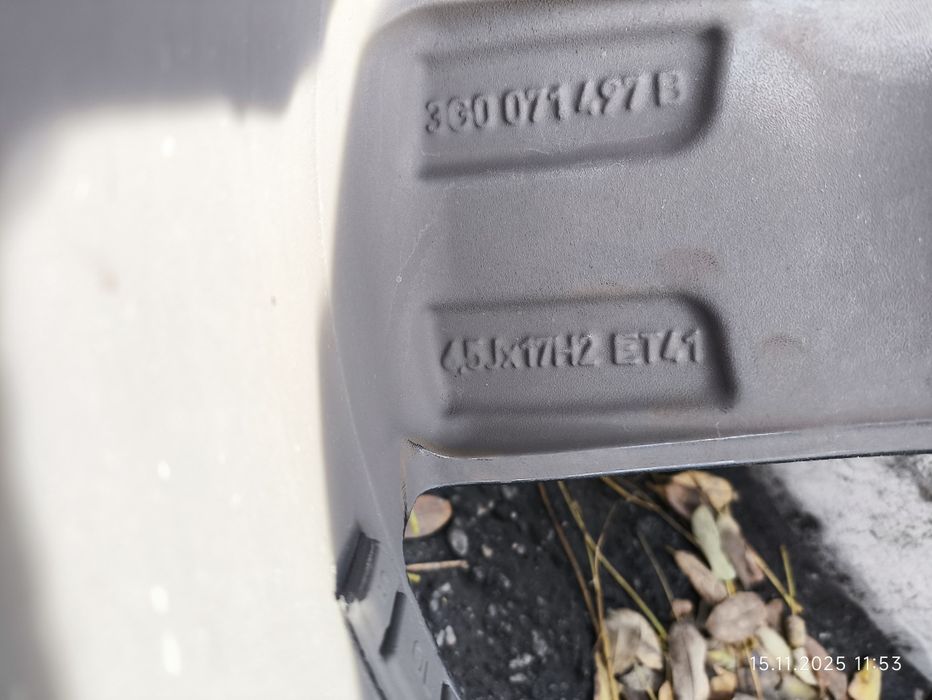 Комплект дисків R17 5*112 з шинами 215/50