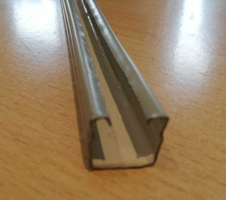 Profil metalowy sadowniczy 16mm x 16mm