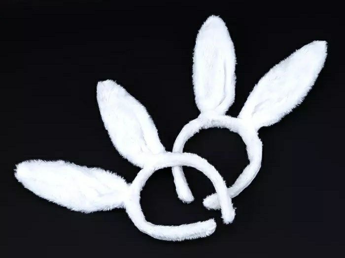 Обруч вушка Зайчика хутряний білий 28 см