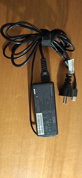 Lenovo - ThinkPad Ultra Docking Station .