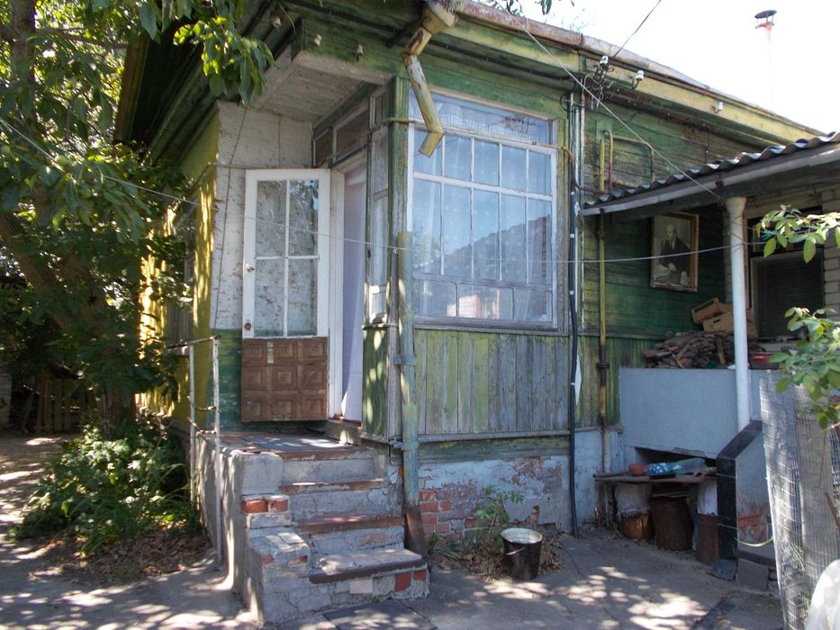 Продам 4-х кімнатну частину будинку 57м2 +3 сот Л.Українки м. Чернігів