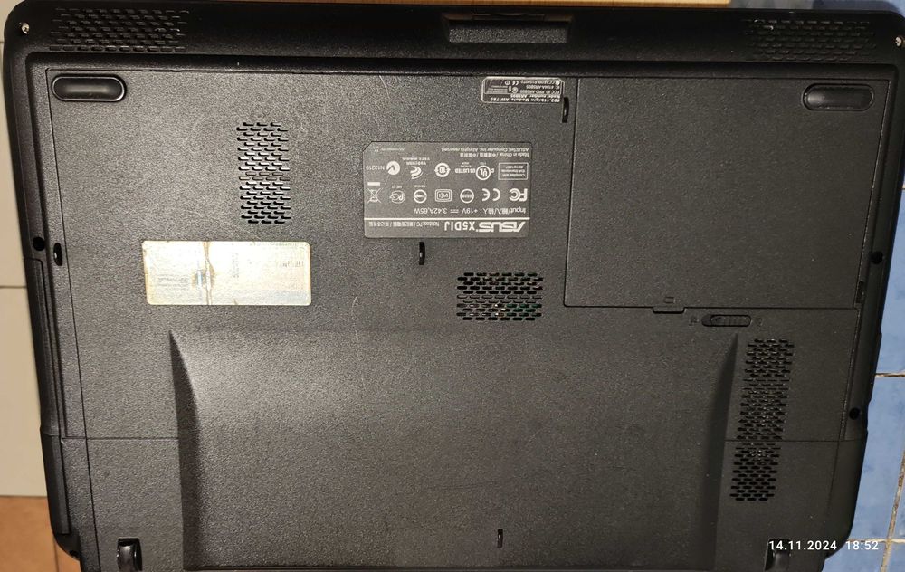 Laptop Asus K 50 IN 15,6 cala