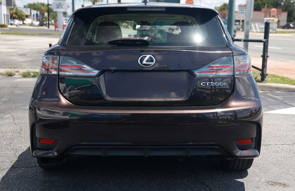 Lexus CT 200h      2017
