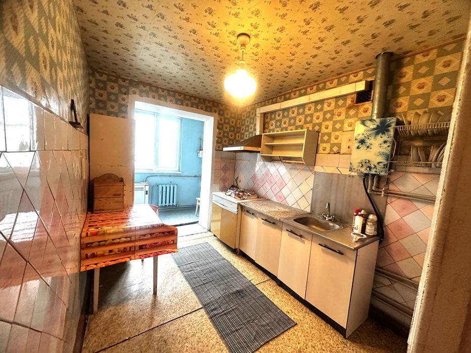 Продам 3 х кімн квартиру с. Глибоке