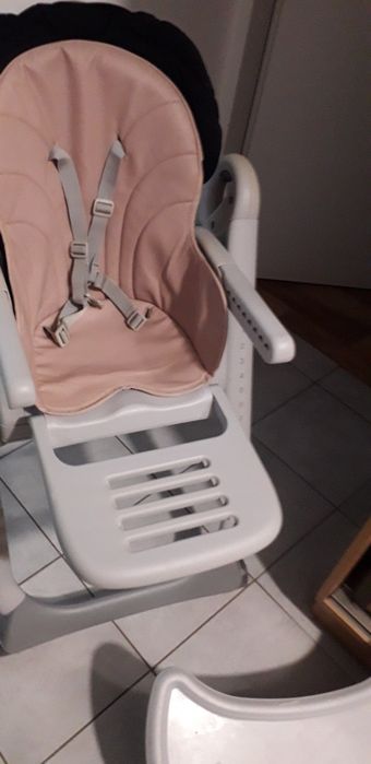 Krzeselko do karmienia