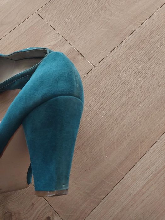 Buty damskie zamszowe