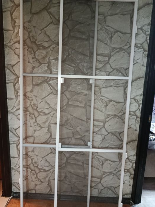 Продам сетку москитную 205/67