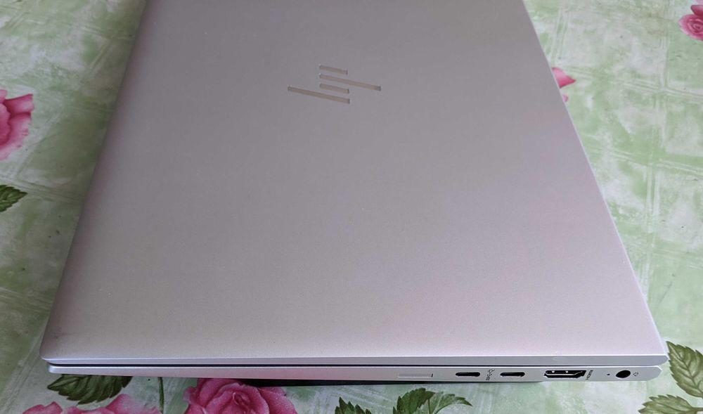 HP EliteBook 845 G8/Touchscreen/Ryzen 3 PRO/16GB RAM/512GB SSD Samsung