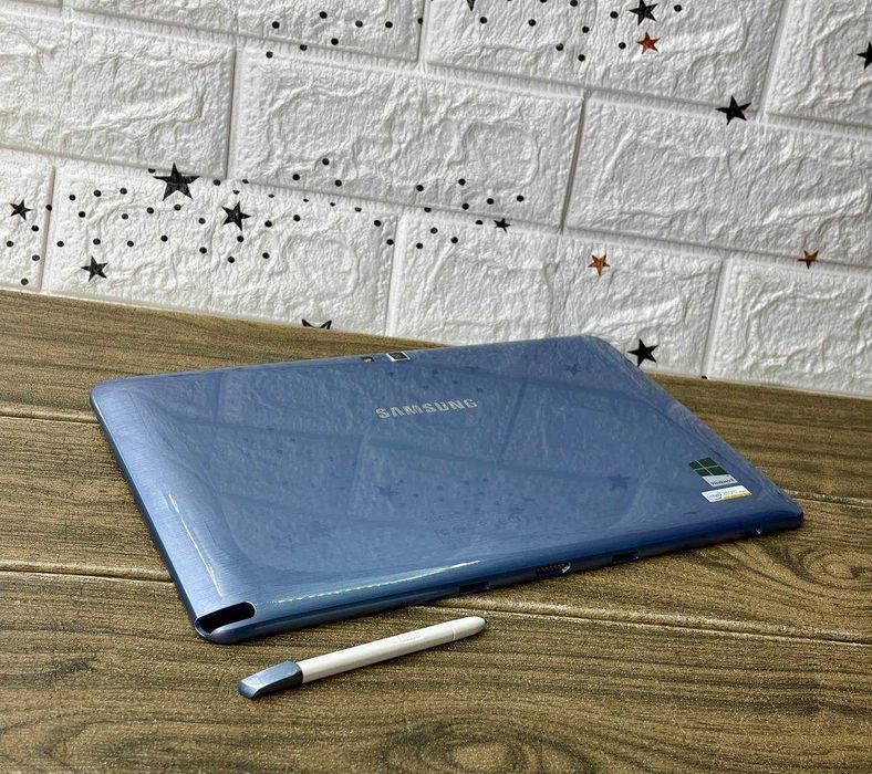 Планшет Samsung 64 ГБ Windos 11.6 дюймів