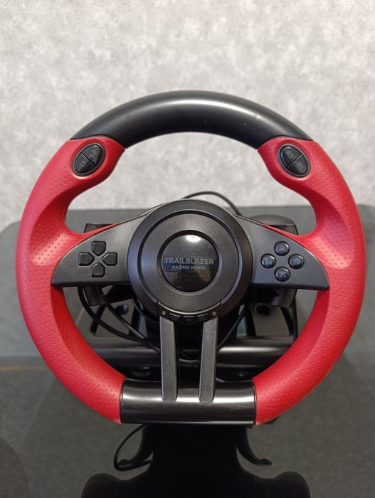 Продам игровой руль с педалями TRAILBLAZER