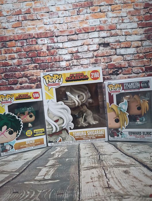 Фігурки Funko POP  з популярних аніме серіалів  My Hero Academia та Fullmetal Alchemist.