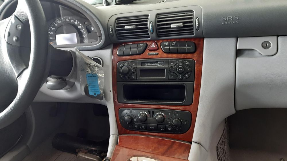 Puxadora Exteriro Da Mala Mercedes-Benz Clase C Bm 203 Berlina