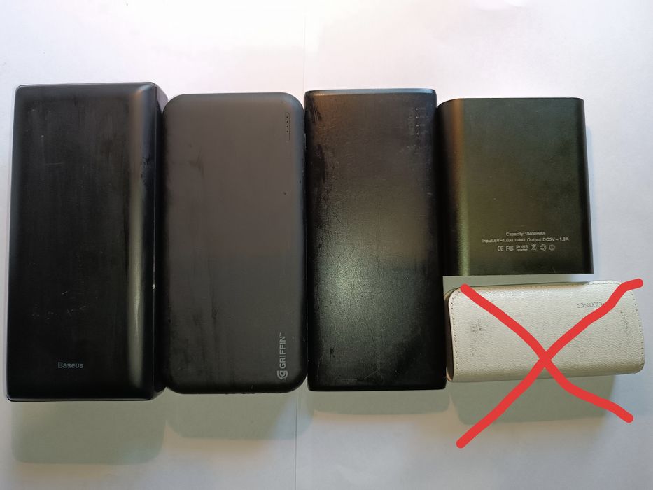 Лот/поштучно (Павербанки різної ємності: Baseus 30000, Griffin 20000, Moxom 10000, Power Bank Metal 10400, (можна окремо)