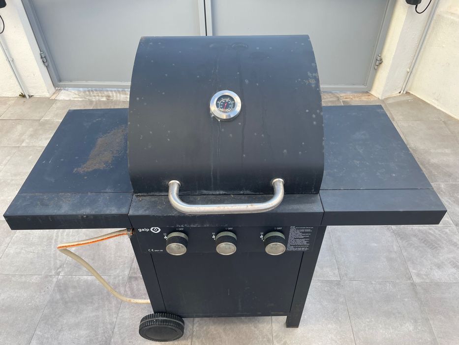 Grill a gás  usado