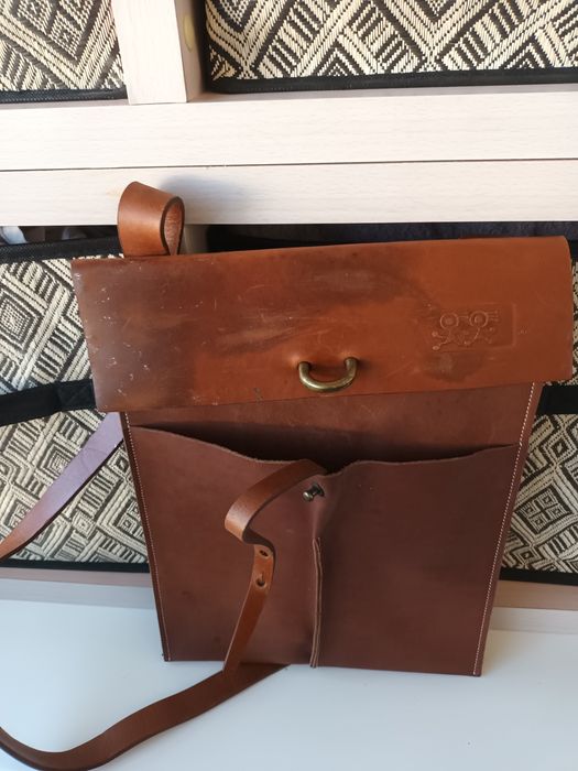 Mala a tiracolo em couro