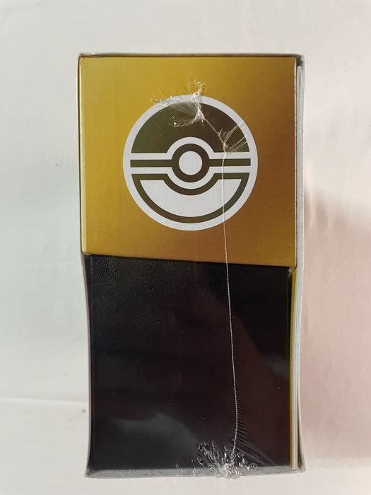 Pokémon 30th Celebration Elite Trainer Box (ETB) [Novo e selado/Envio grátis]