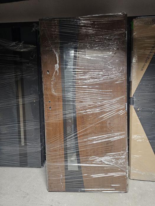 Drzwi zewnętrzne nowe 90 x 206