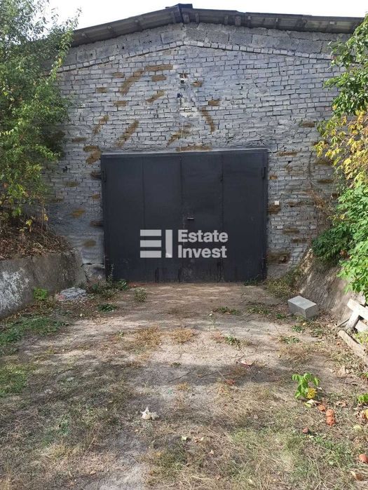 Продам приміщення у с. Новоселиця, Хмельницька обл.