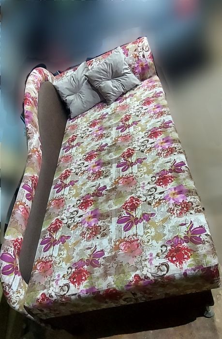 Продам два,  диван-кресло-кровать. Доставка