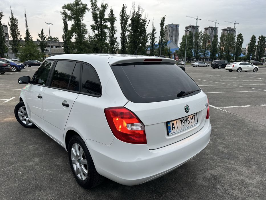 Шкода Фабія 1.6 Дизель.