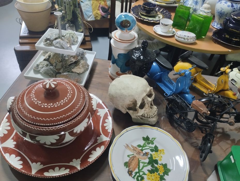 Várias peças decorativas