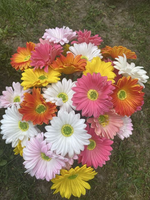 Штучні латексні гербери