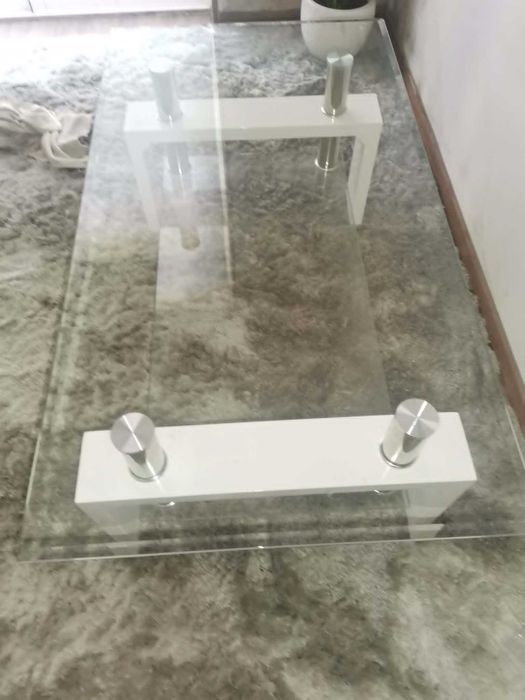 Mesa de centro lindissima como nova