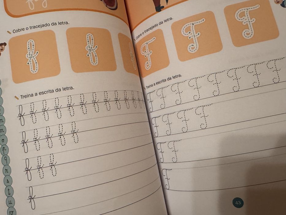 Livro de treino caligrafia para crianças