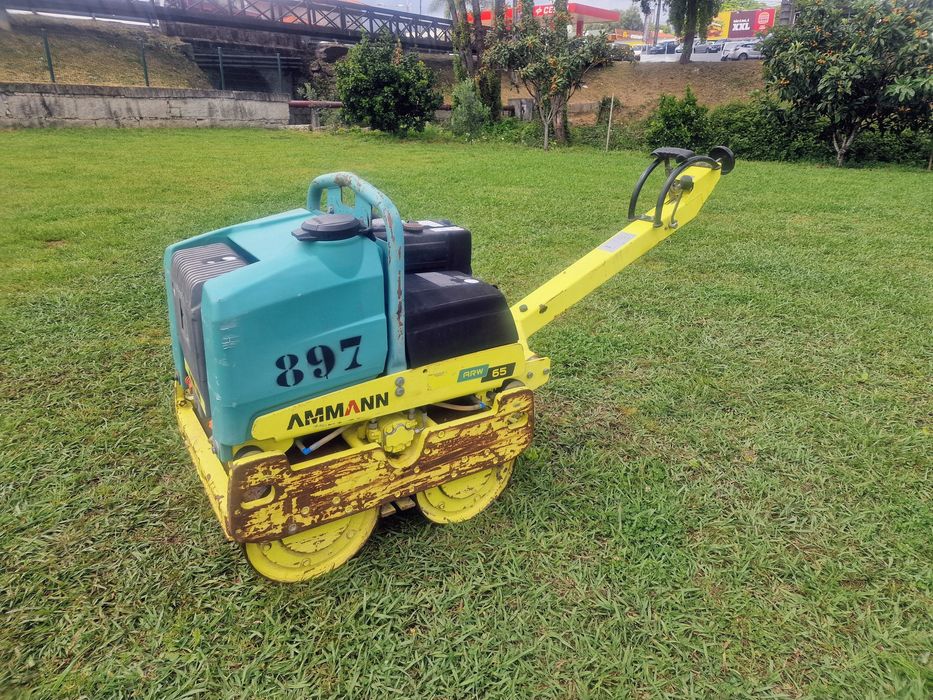 Cilindro compactador apeado