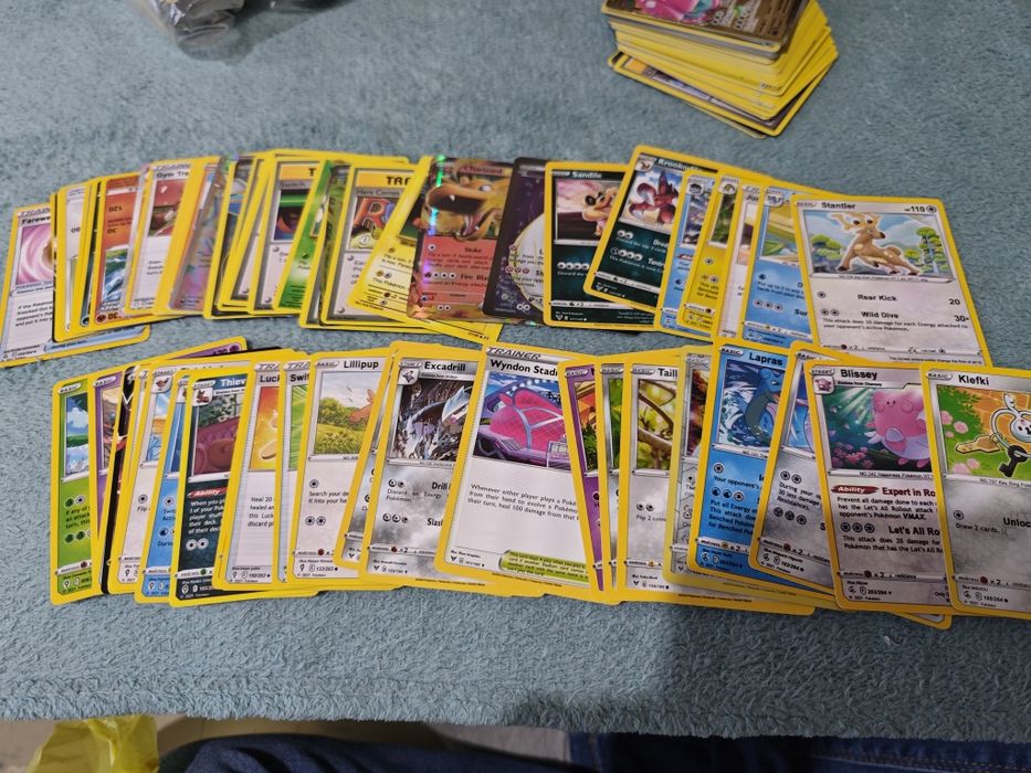 Karty Pokemon ponad 1600 sztuk